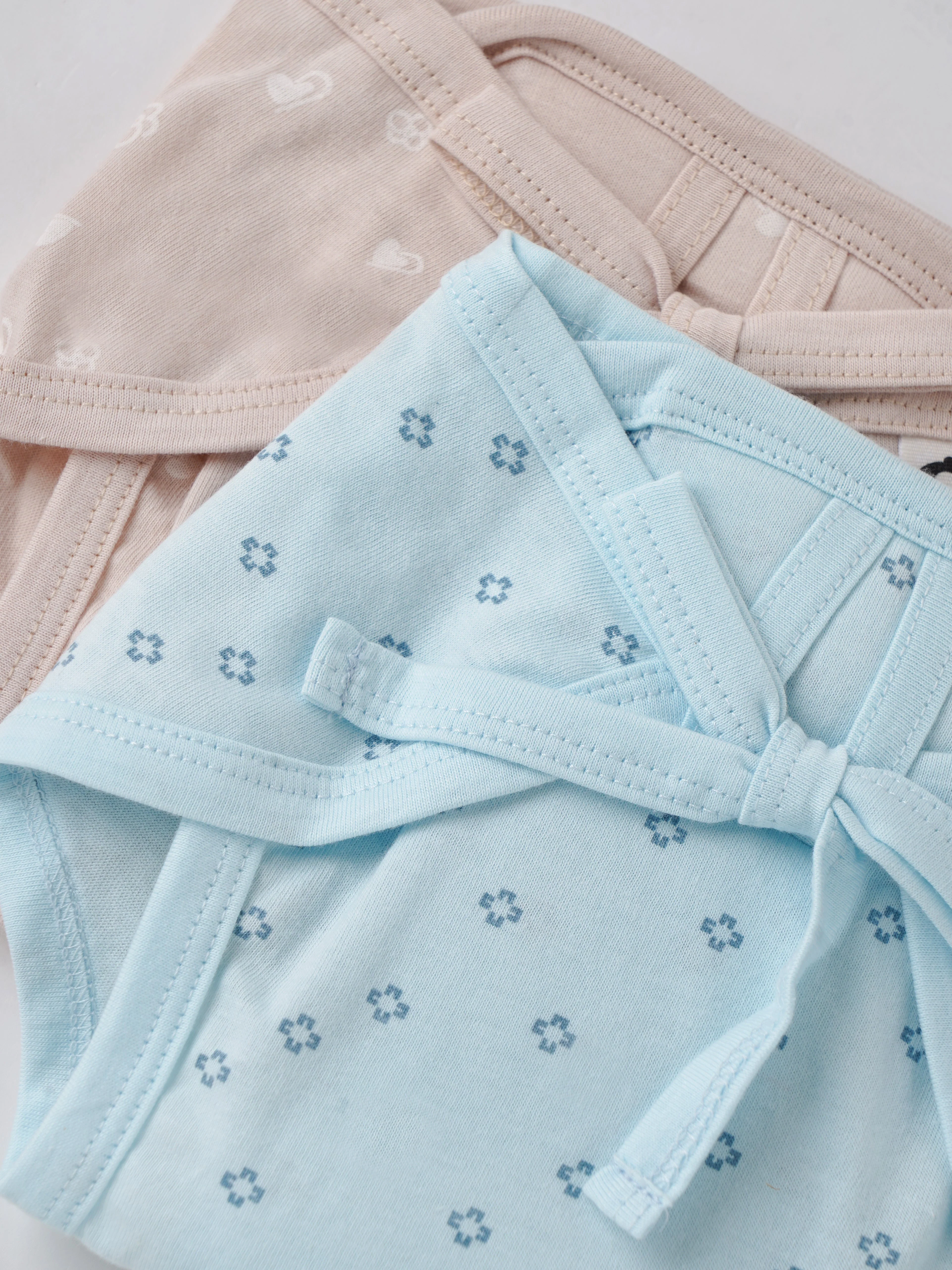 Popees Baby Printed Soft Nappy Set Pack of 2 (Newborn 0–1M) - Image 4