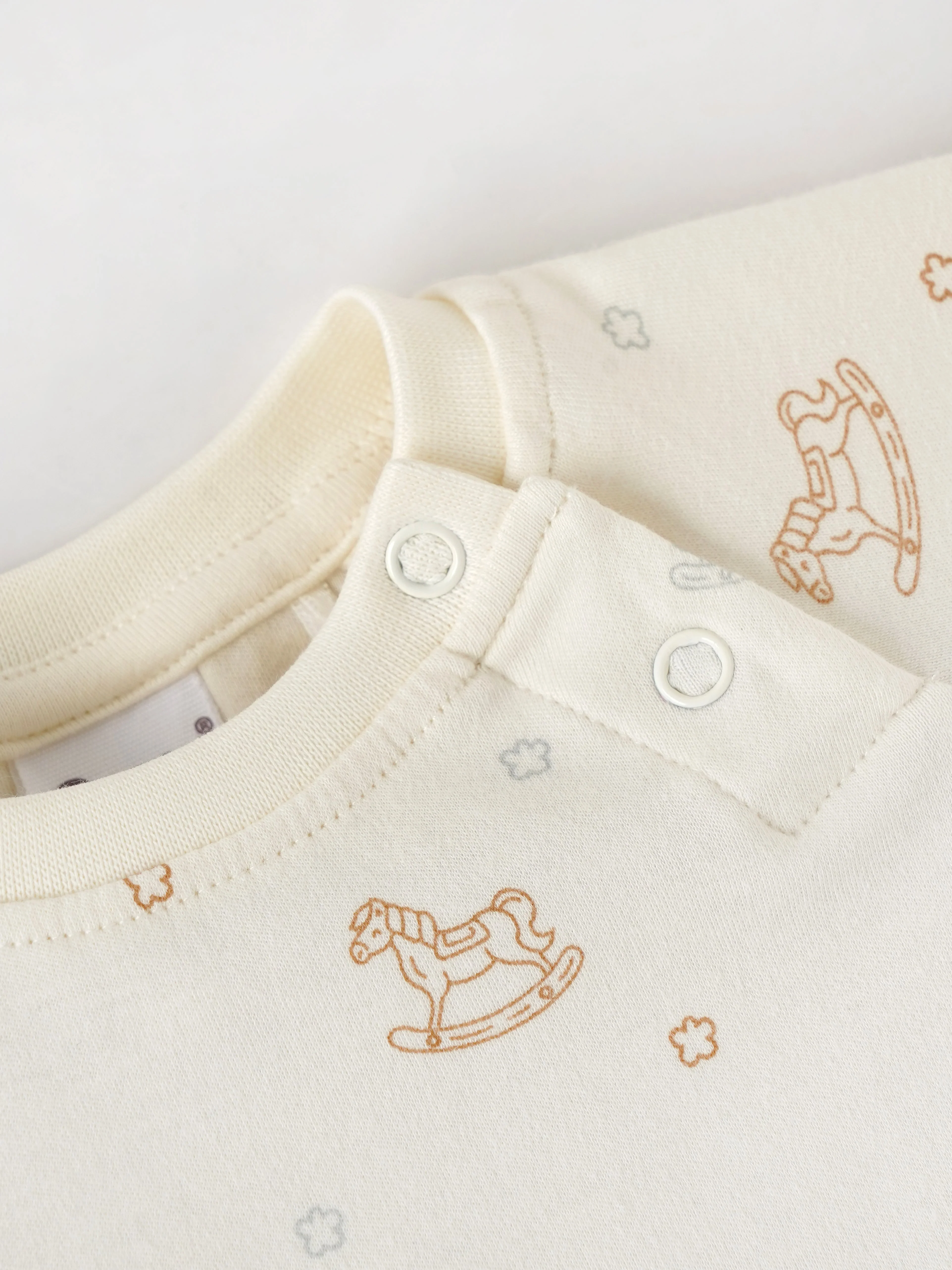 Popees Boys Half-Sleeve Front Open Romper (0-6 Months) Made of Organic Bamboo Cotton Fabric - Image 3