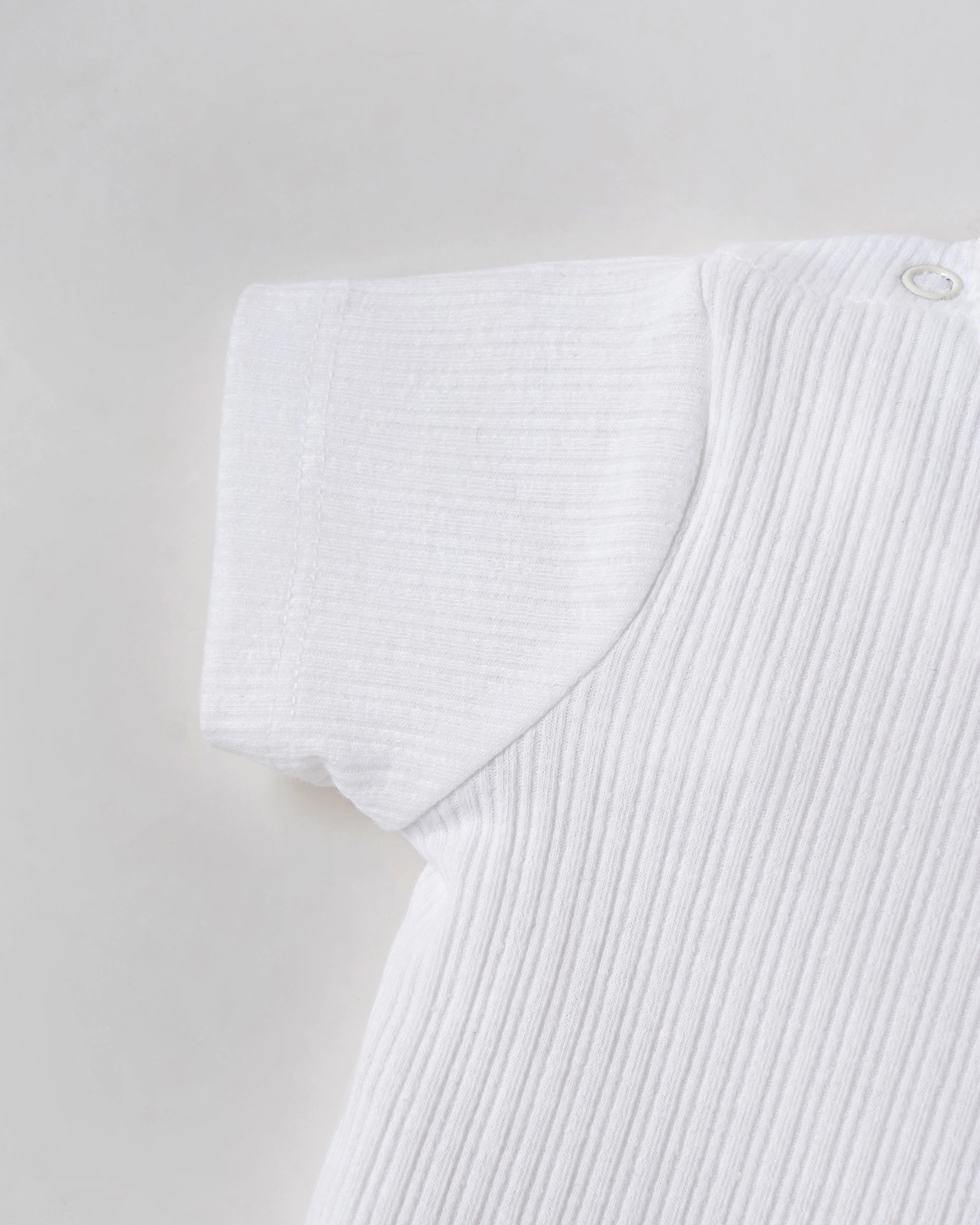 Popees Skin-friendly & Comfy T-Shirt (0-9 Months) for Newborn Babies - Image 4