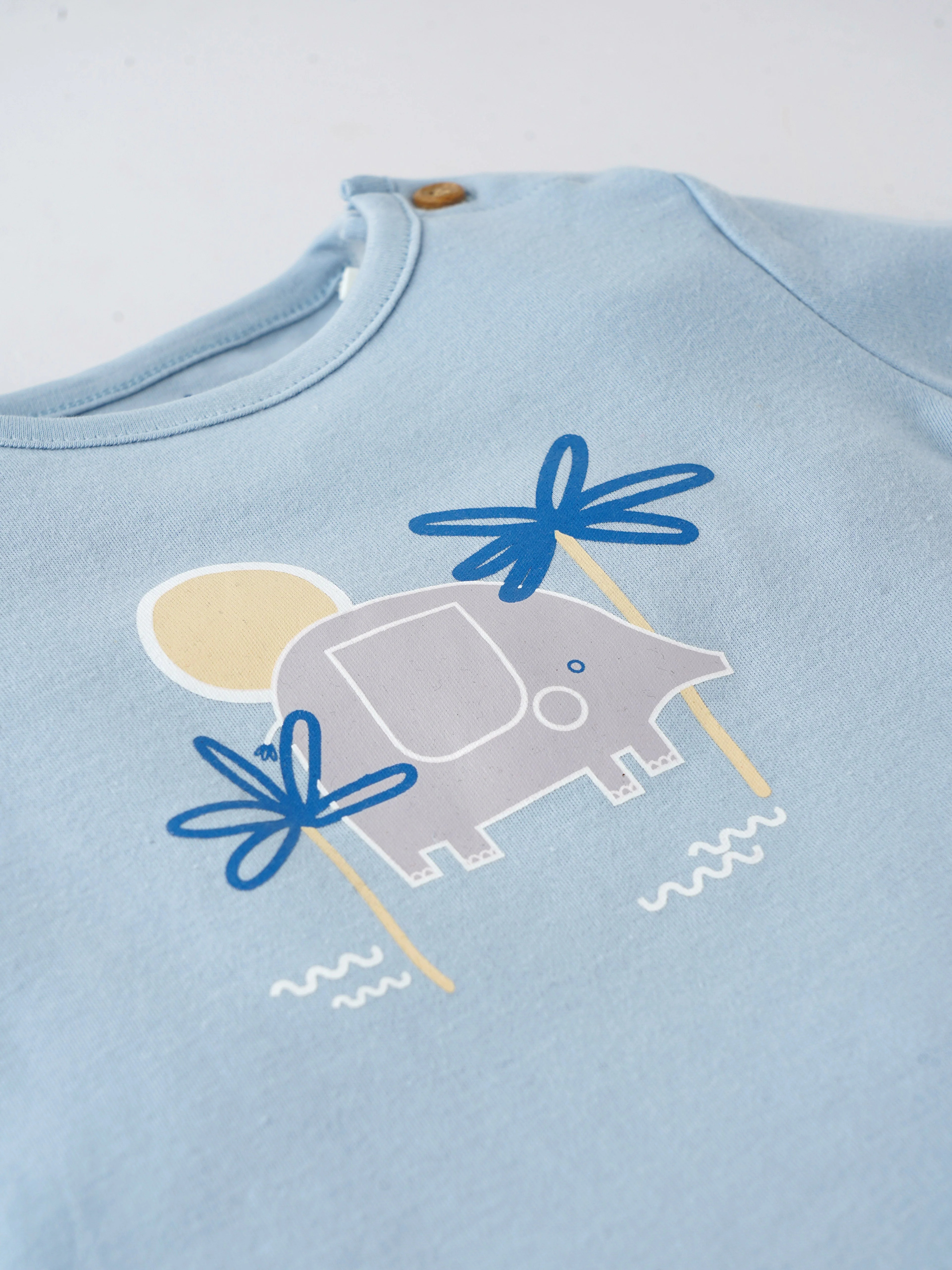 Popees Skin-friendly & Comfy Chest Printed T-shirt (0-9 Months) for Newborn Boys - Image 3